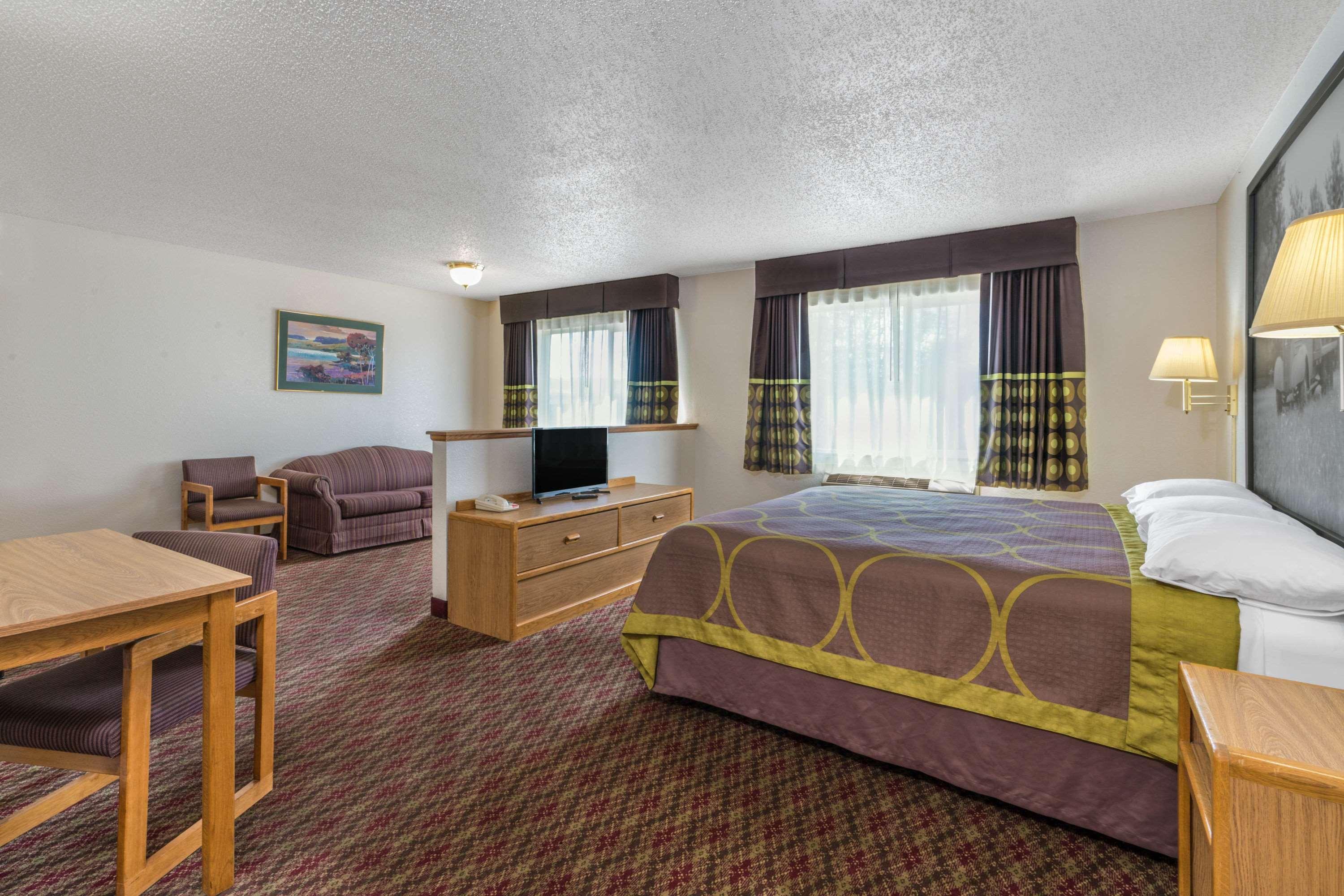 Hotel Super 8 By Wyndham Fountain Esterno foto