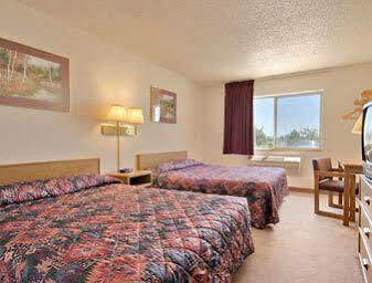 Hotel Super 8 By Wyndham Fountain Esterno foto